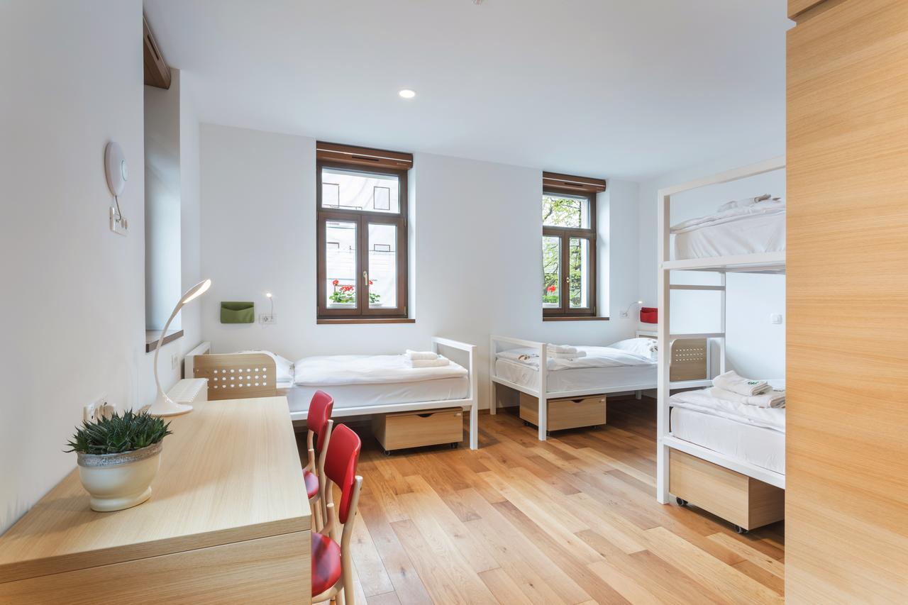 Hostel Bearlog Kocevje Esterno foto